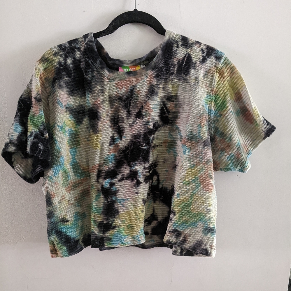Big Bud Press Tie Dye Honeycomb Crop Tee, size Medium